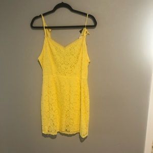 Brand new women’s yellow dress
